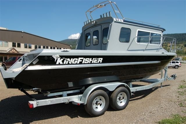 KingFisher 2425 Offshore