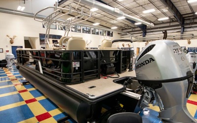 Sunchaser Eclipse 8523 CC Fish