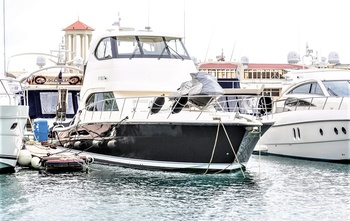 2007, Riviera 51 Enclosed