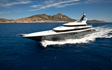Lurssen Phoenix 2