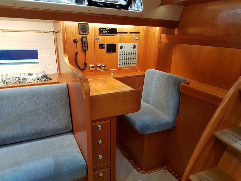 Hallberg-Rassy 44