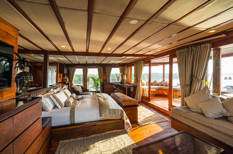 Custom Boats Prana