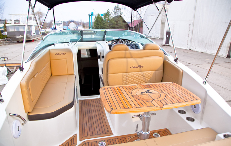 Sea Ray 265 Sundancer (2024)