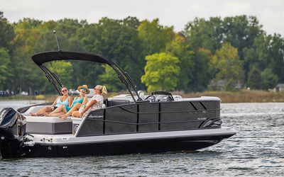 Hurricane FunDeck 2360