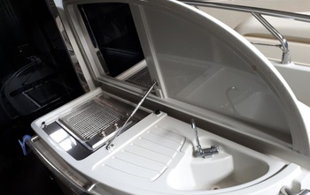2009, Azimut 68S