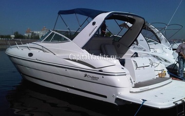 Cruisers Yachts 330 Express