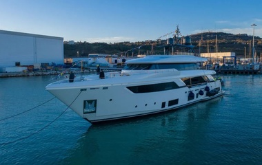 Custom Line Joanna B