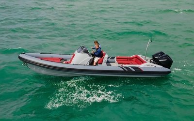 Cobra RIBs Nautique 8.7