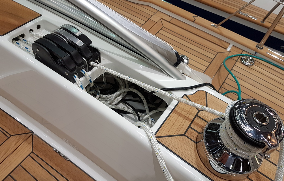 Hallberg-Rassy 44