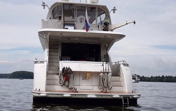 2008, Marquis 690