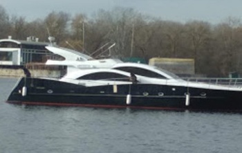 Azimut Grande 25 METRI