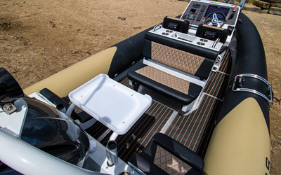 Sealegs 7.5m Amphibious RIB