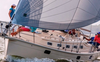 Island Packet Yachts IP 349