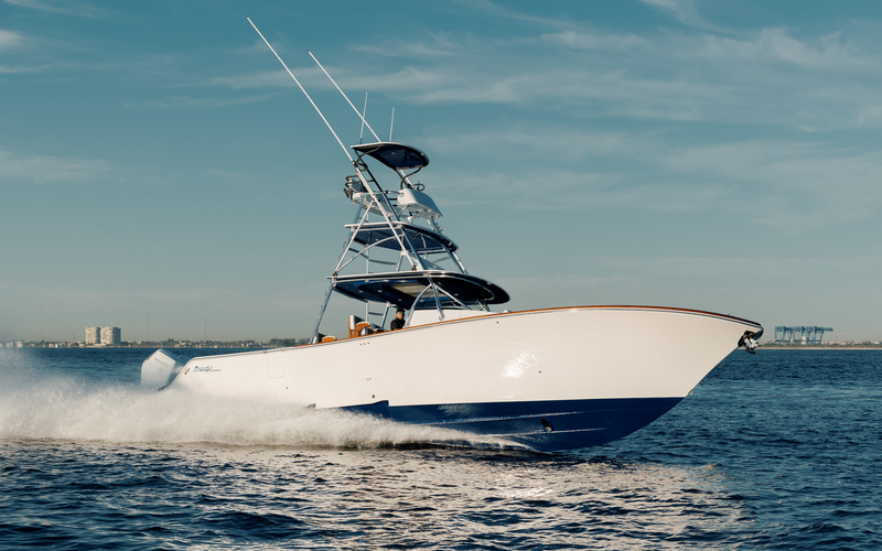 Front Runner 47 Center Console