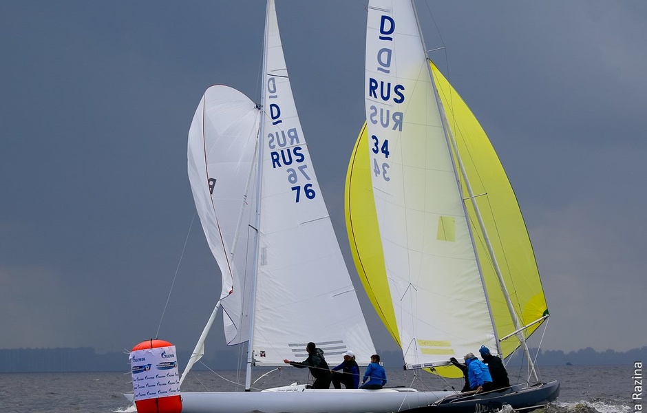 Экипажи Дмитрия Самохина и Василия Сенаторова на октытом чемпионате России в классе "Дракон" - 2016