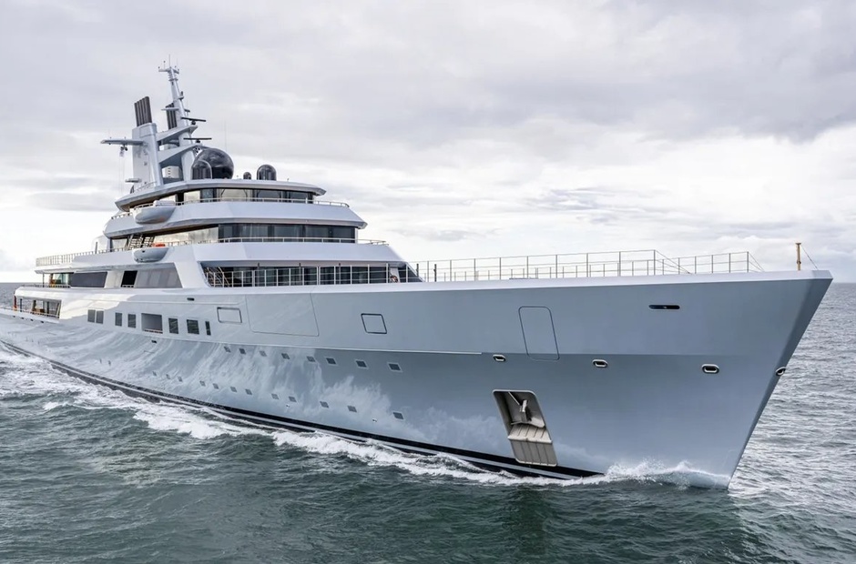 Lurssen Dragonfly