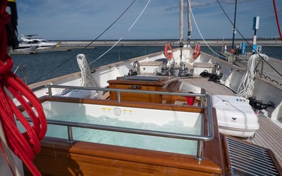 Ferretti 720