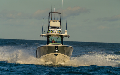 Boston Whaler 360 Outrage