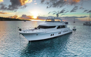 CL Yachts Jus Chill'N'