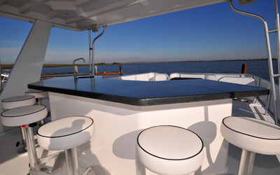 Thoroughbred Houseboats 15' х 51'