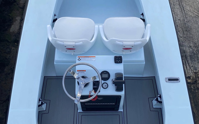 Dolphin 16'  Lodge Series