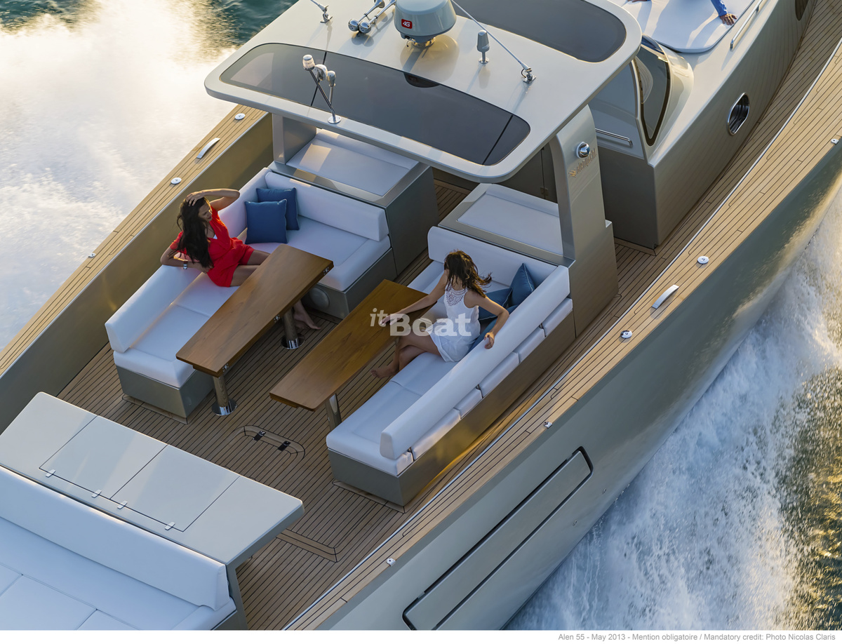 alen 55 yacht price