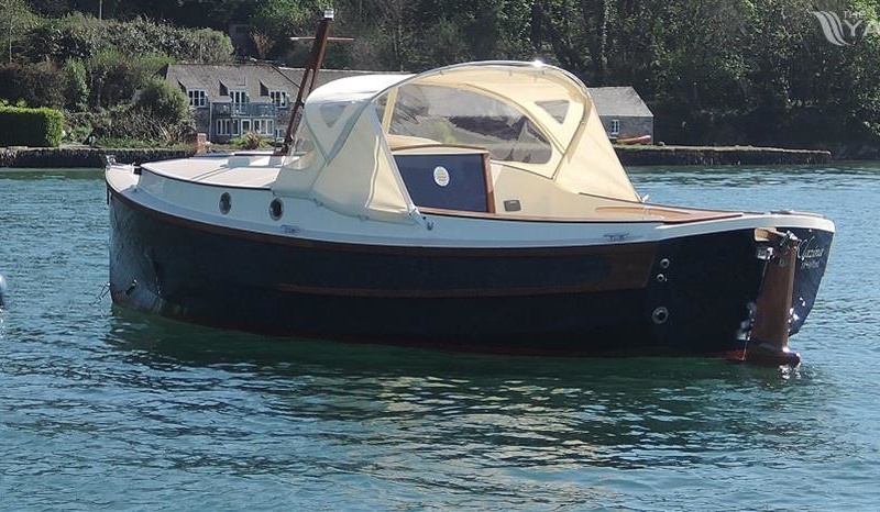 Cornish Crabbers Clam 19