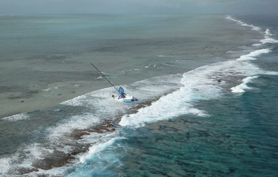 Even the best of the best are wrong: Vestas's yacht ran aground in the Indian Ocean during the Volvo Ocean Race - 2015.