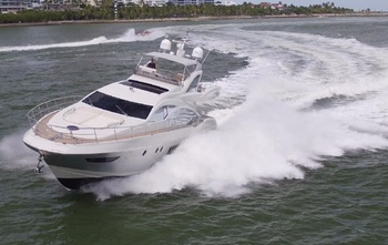 Azimut 72S