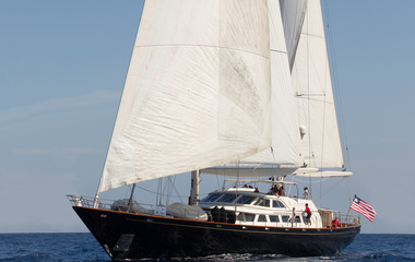 Perini Navi Belle Brise