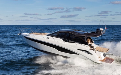 Galeon 425 HTS