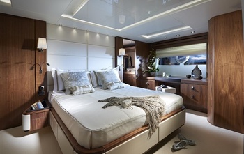Sunseeker 86 Yacht (2018)
