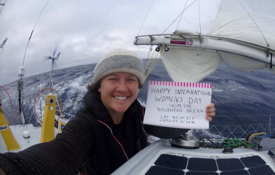 Лиза Блэр на борту Open 50 Climate Action Now во время установления рекорда