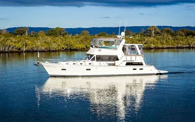 Alaska 49 Yacht Fisher