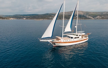 Custom Boats Sea Breeze