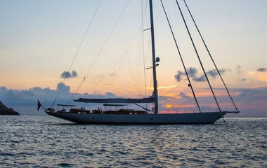 Pendennis Shipyard Vijonara