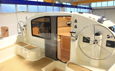 Flash Catamarans Ladyhawke 37
