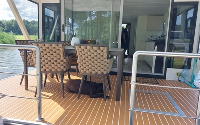 Inter Corpora Stilet