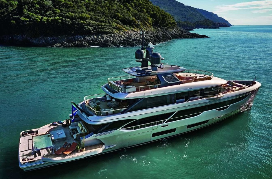 Benetti Mia 2
