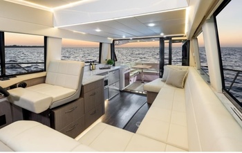 Regal 42 Fly (2021)