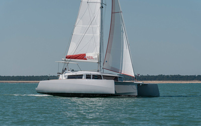 Neel Trimarans 43