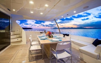 Ferretti 960