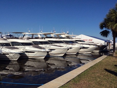 17 лодок от Prestige Yachts
