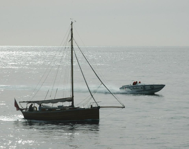 There's plenty of room in Causa for everyone! By the way, the Cowes Classic Powerboat Race has been burning gas here for 53 years running.