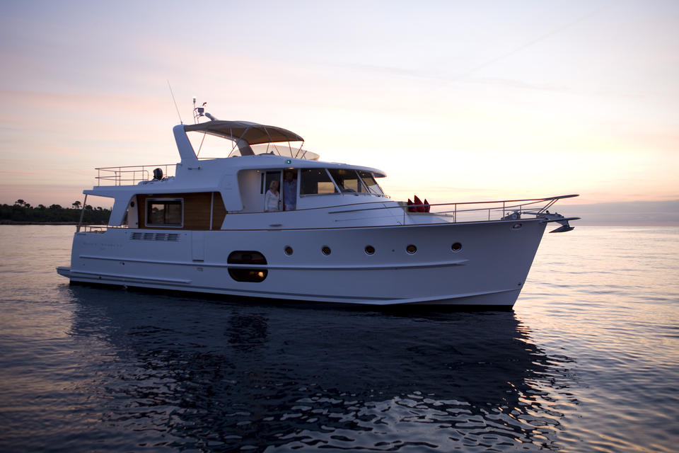 Моторные яхты финляндия nord star 49. 52 swift. Beneteau swift trawler 52 2008. Beneteau st52. Beneteau grand trawler 62.