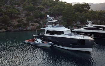 Azimut Magellano 53