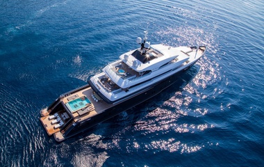 Icon Yachts Loon