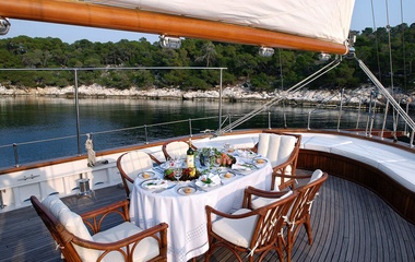 Custom Boats Liana H