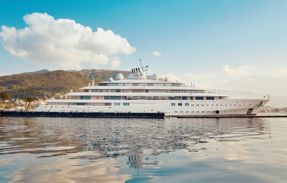 124-метровая мегаяхта Golden Odyssey в марине Porto Montenegro