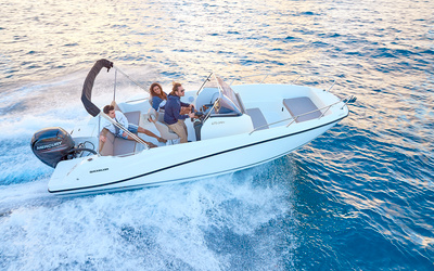 Quicksilver Activ 675 Open